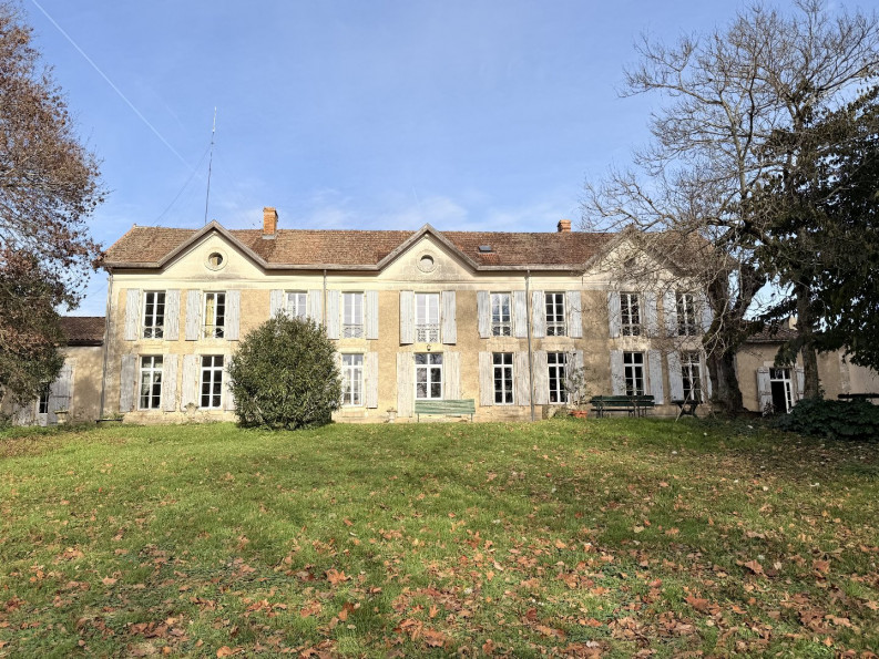 vente Maison Orgedeuil - Photo 1
