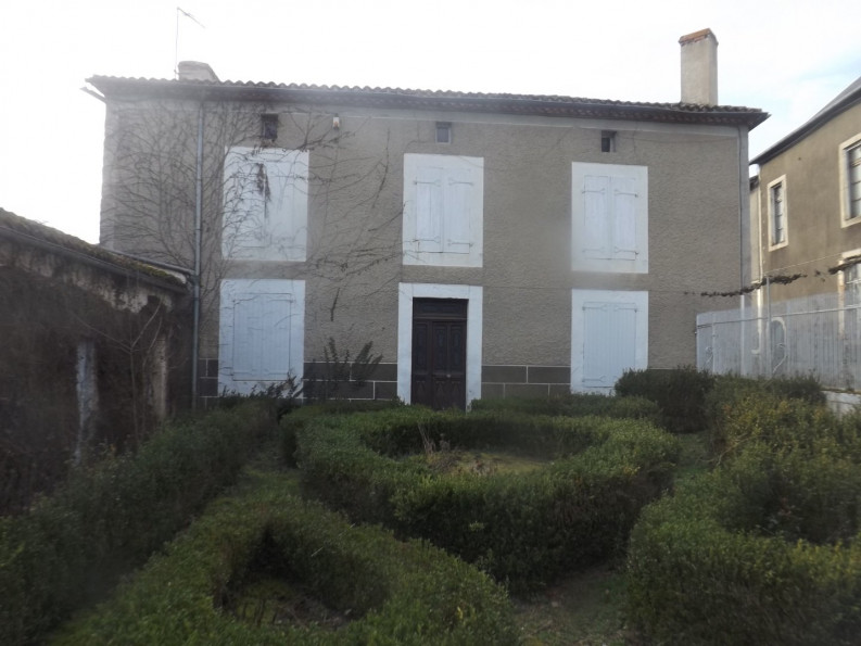 vente Maison Brillac - Photo 1
