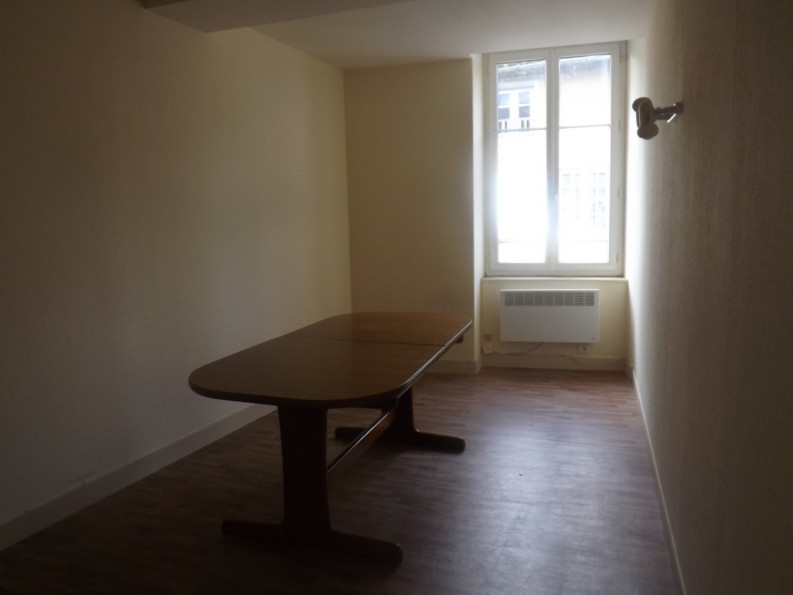 sale Immeuble Confolens - Photo 9