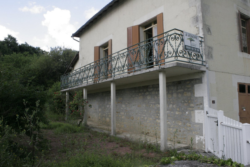 sale Maison Alloue - Photo 2