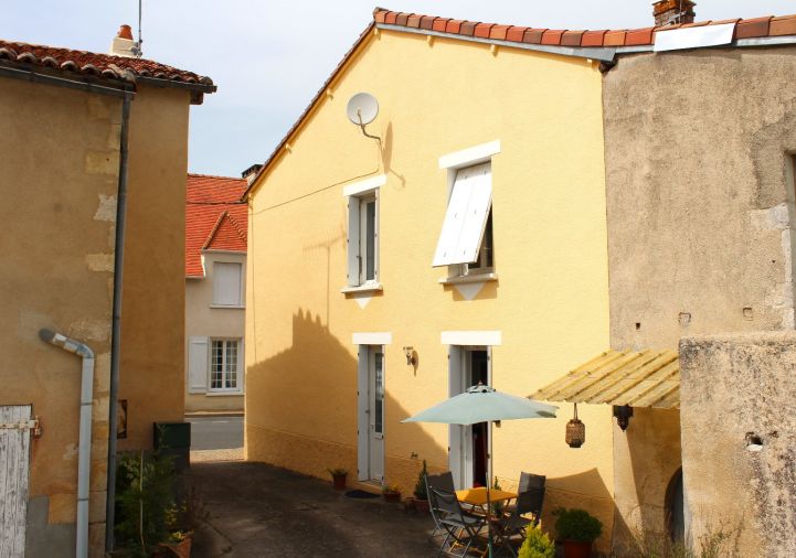 A vendre Maison de village Le Vigeant | Réf 1201878548 - Selection habitat