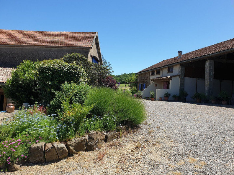 sale Propriété Laparrouquial - Photo 2