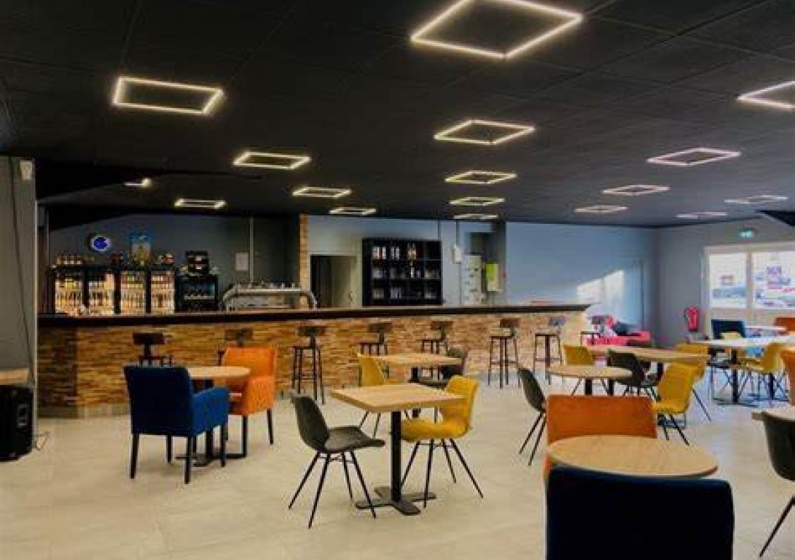 vente Locaux d'activité Le Sequestre