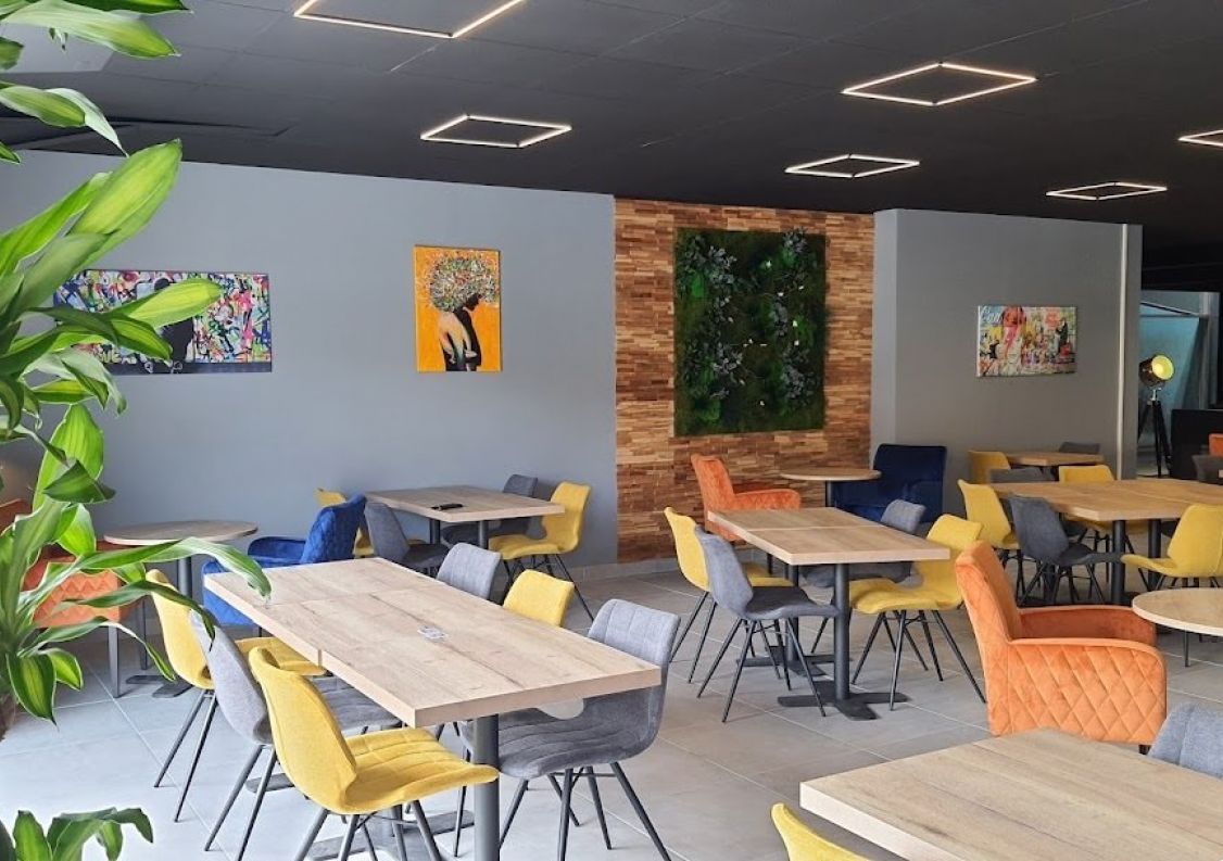 vente Locaux d'activité Le Sequestre