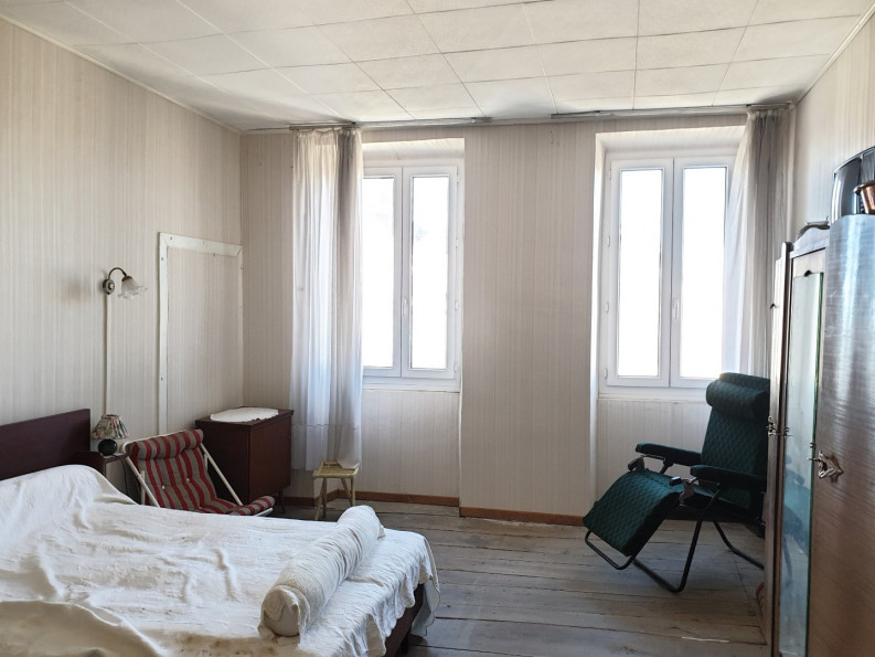 sale Maison Moulares - Photo 8