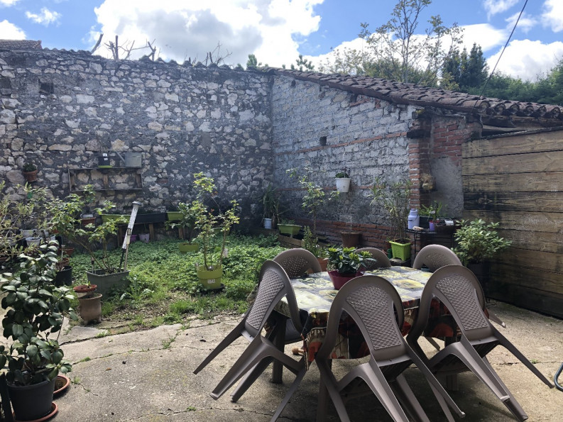 vente Immeuble Blaye Les Mines - Photo 1