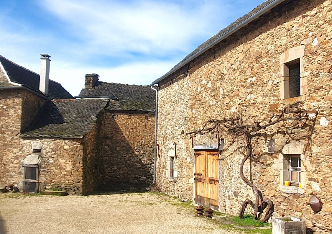 vente Corps de ferme La Salvetat Peyrales