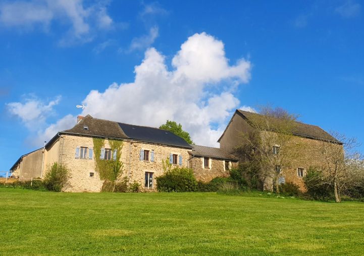 vente Corps de ferme Rieupeyroux