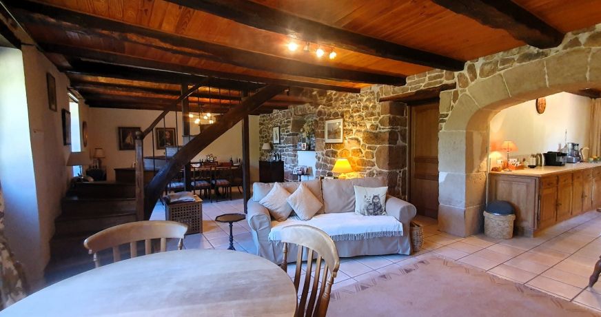 vente Corps de ferme Najac