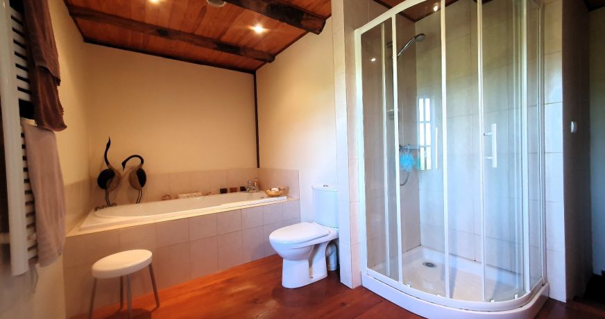 vente Corps de ferme Najac