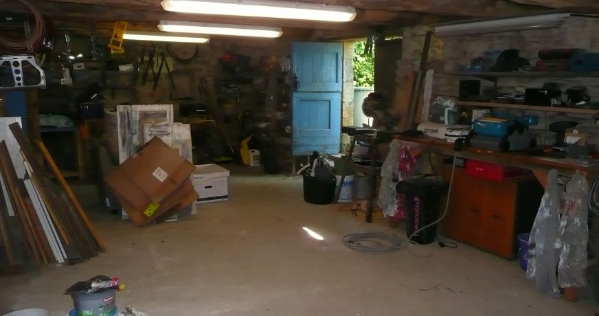 vente Corps de ferme Salles Courbaties