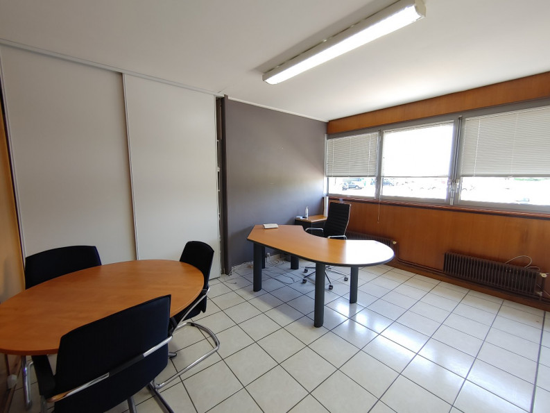 location Bureau Bozouls - Photo 6