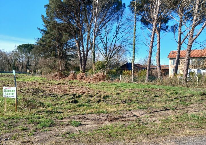 sale Terrain constructible Laluque