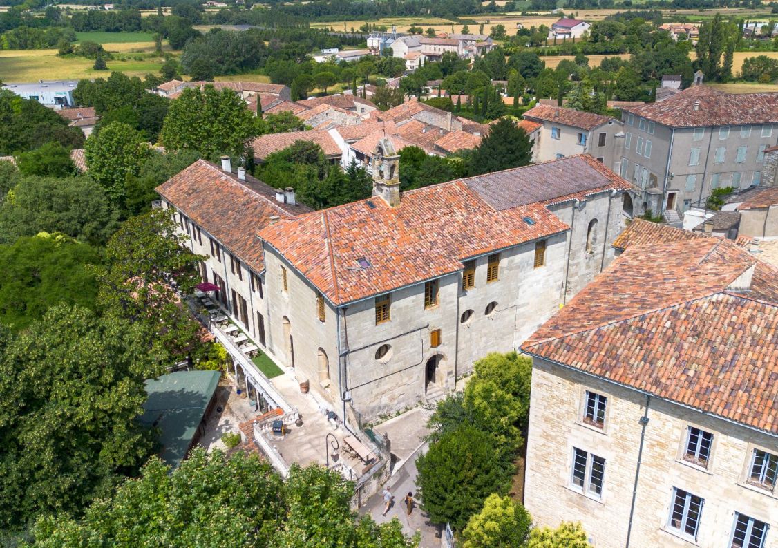 vente Hôtel Barjac