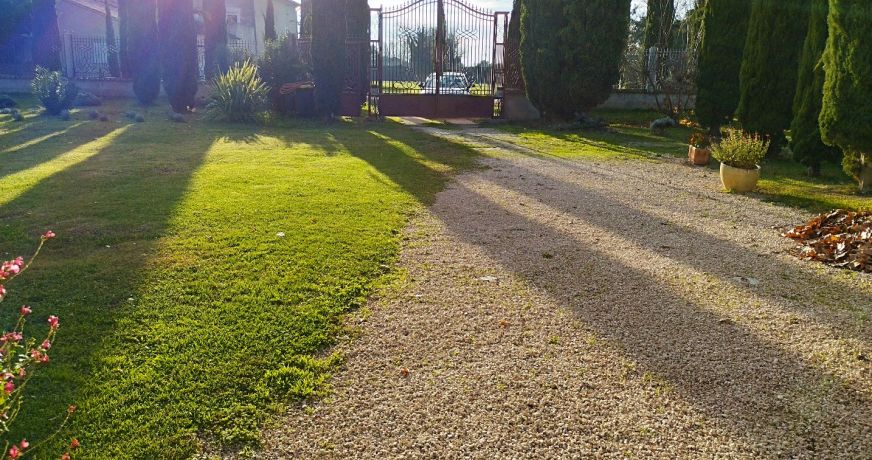 vente Maison et dépendances Pernes Les Fontaines