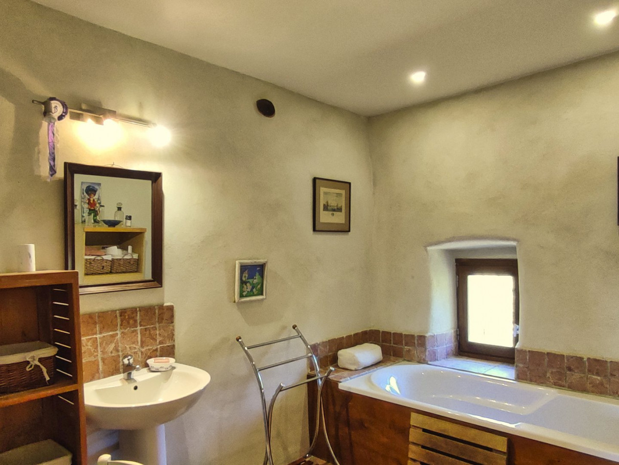 vente Maison en pierre Saint Bres - Photo 11