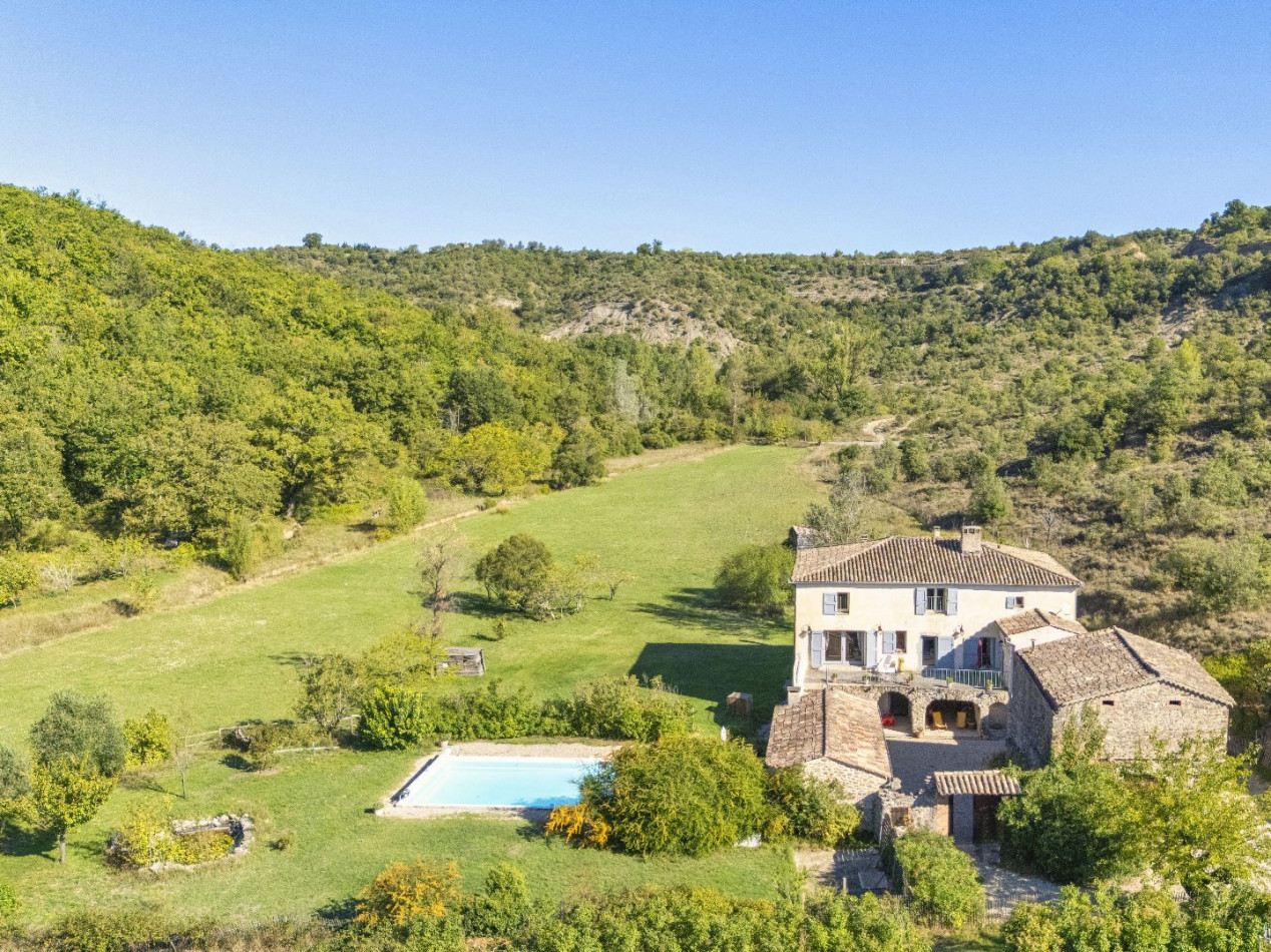 vente Maison en pierre Saint Bres - Photo 1