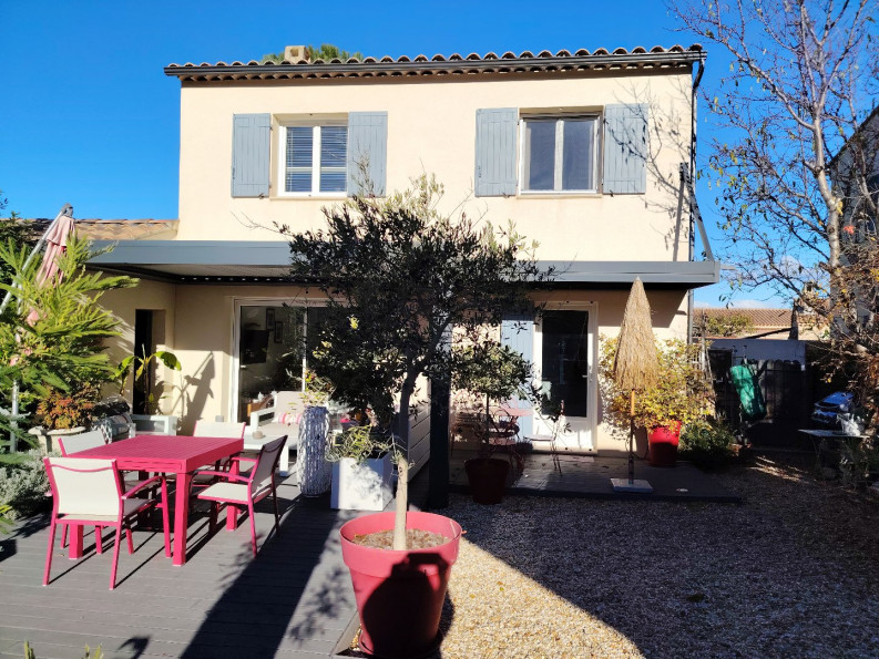 vente Maison Maubec - Photo 1