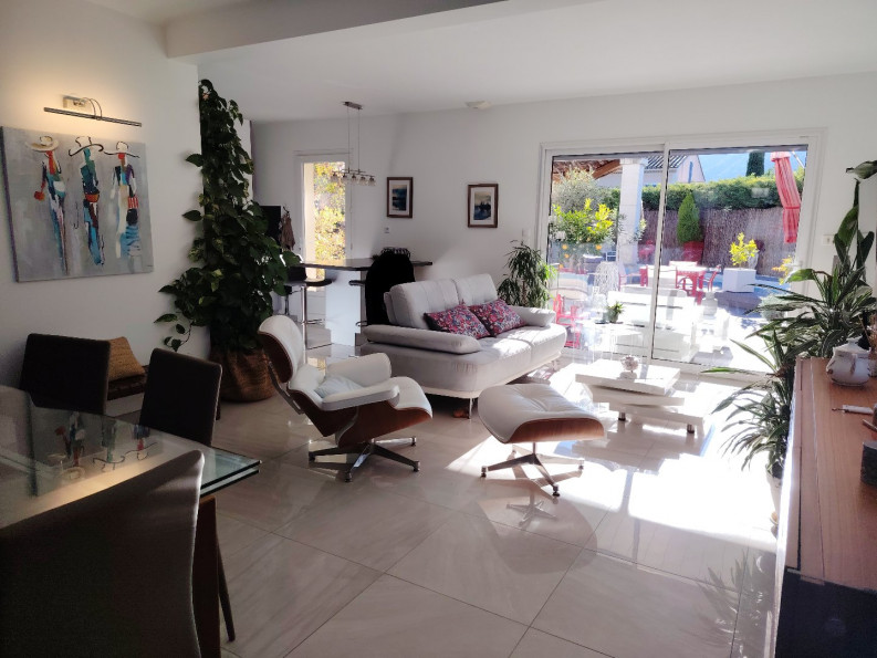 vente Maison Maubec - Photo 4