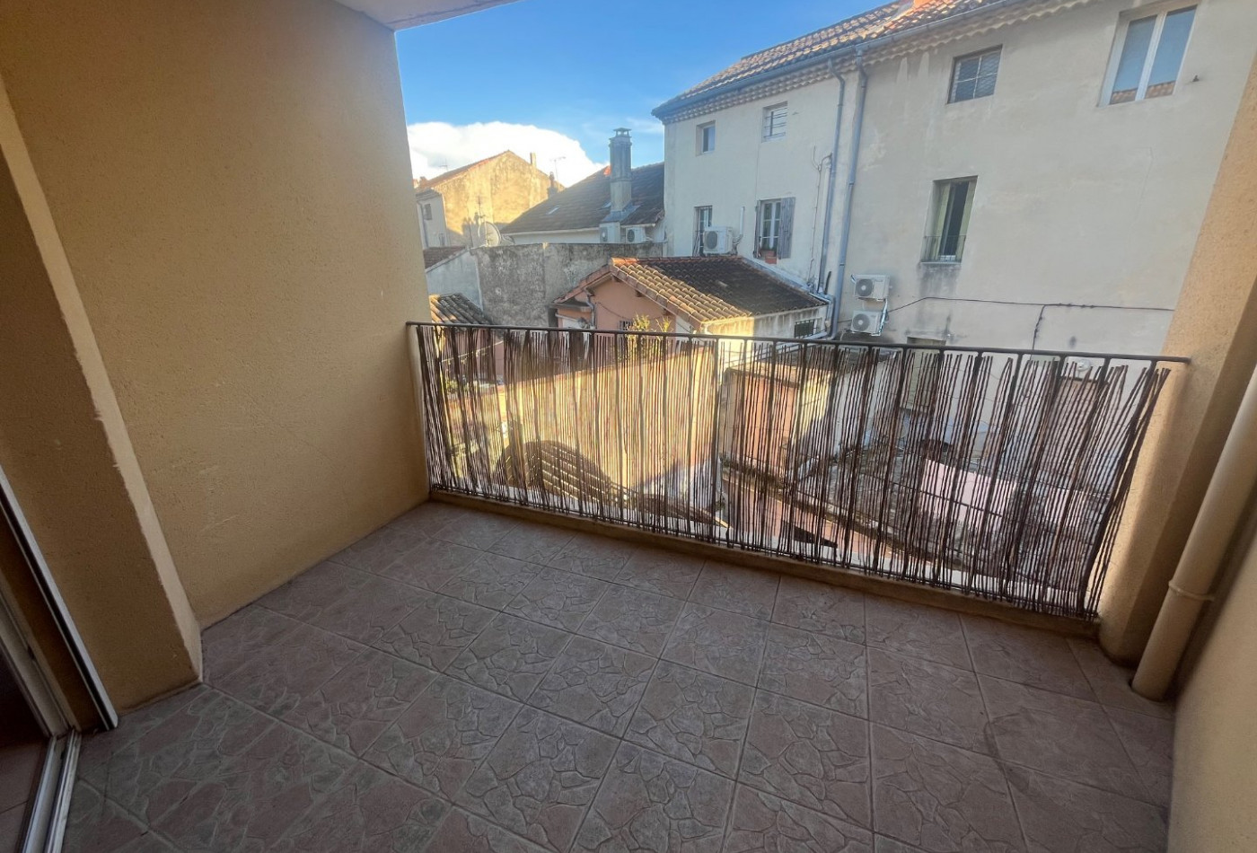 location Appartement Orange - Photo 2