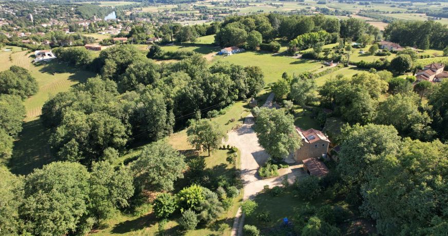 vente Ensemble immobilier Puy L'eveque