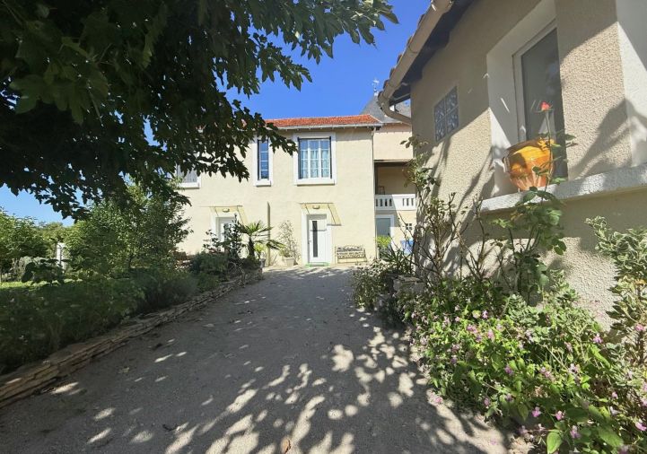 sale Demeure de ville et village Lamagdelaine
