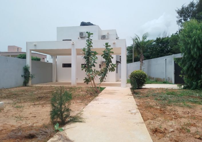 à vendre Maison et terrain Ngaparou