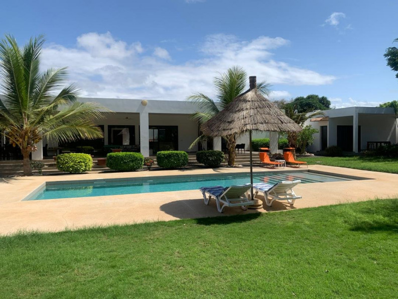 location Maison et dépendances Nguerigne - Photo 1