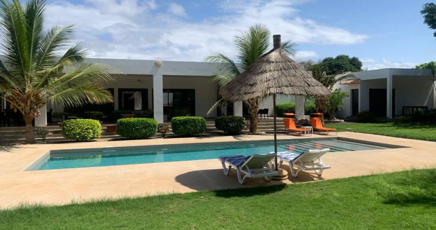 location Maison et dépendances Nguerigne