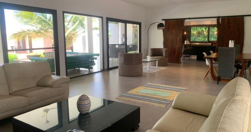 location Maison et dépendances Nguerigne