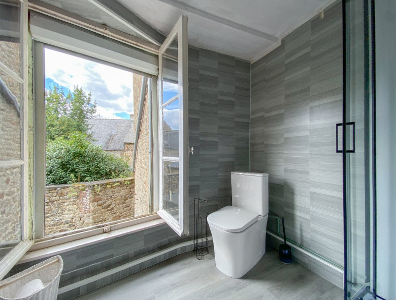 vente Immeuble de rapport Gorron - Photo 8