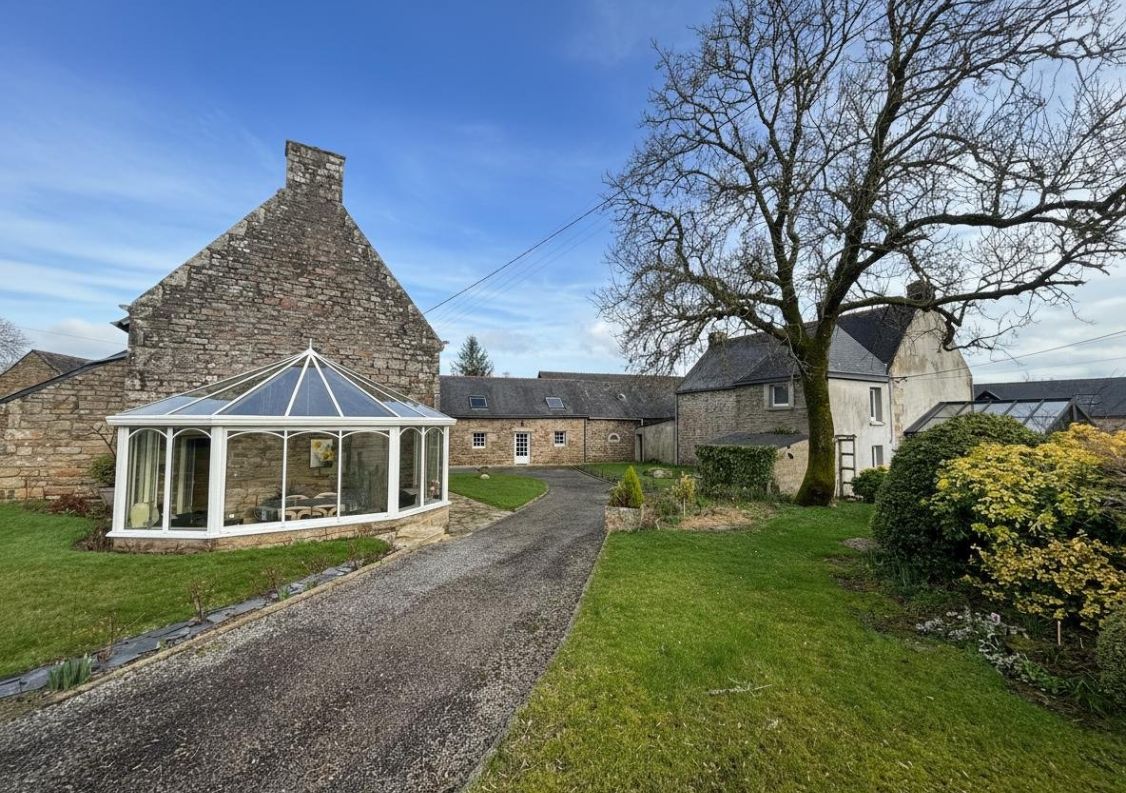 vente Corps de ferme Scaer