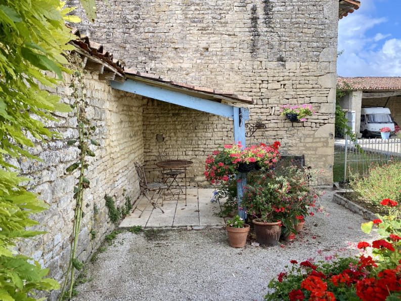 vente Maison de village Fontaine Chalendray - Photo 2