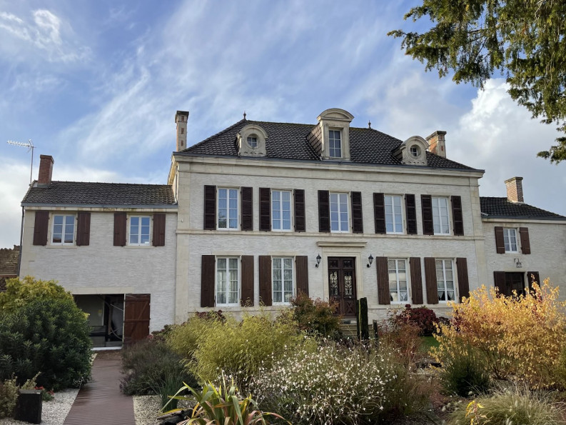 vente Maison bourgeoise La Foye Monjault - Photo 1