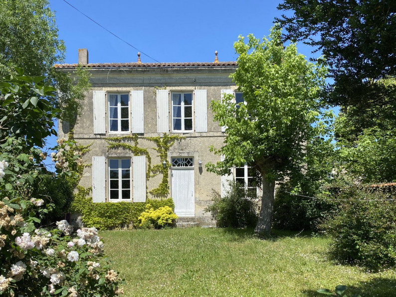 vente Maison de village Villeneuve La Comtesse - Photo 1