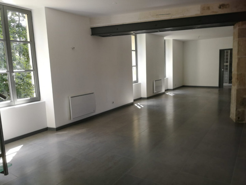 sale Maison de caractère Salles - Photo 13