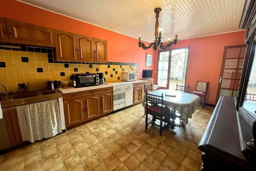 sale Maison de caractère Balanzac - Photo 7