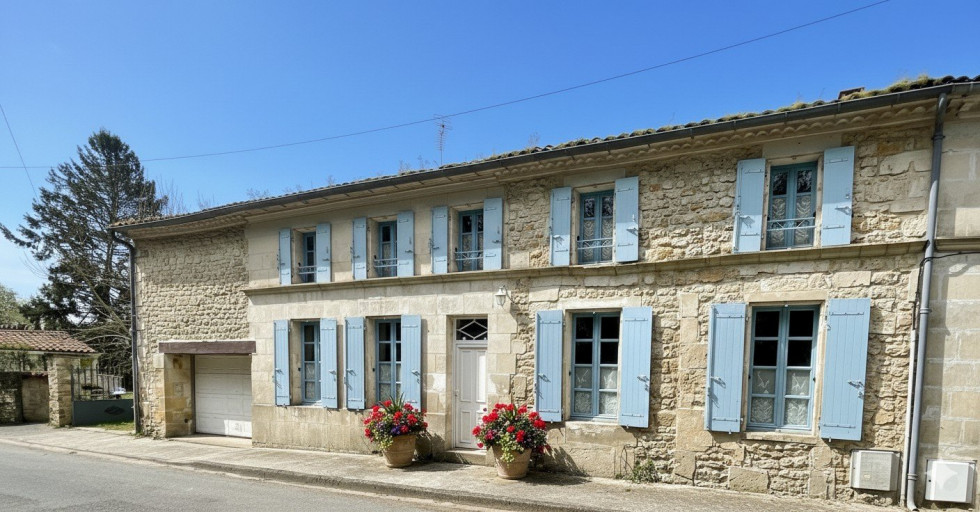 vente Maison de caractère Balanzac - Photo 1