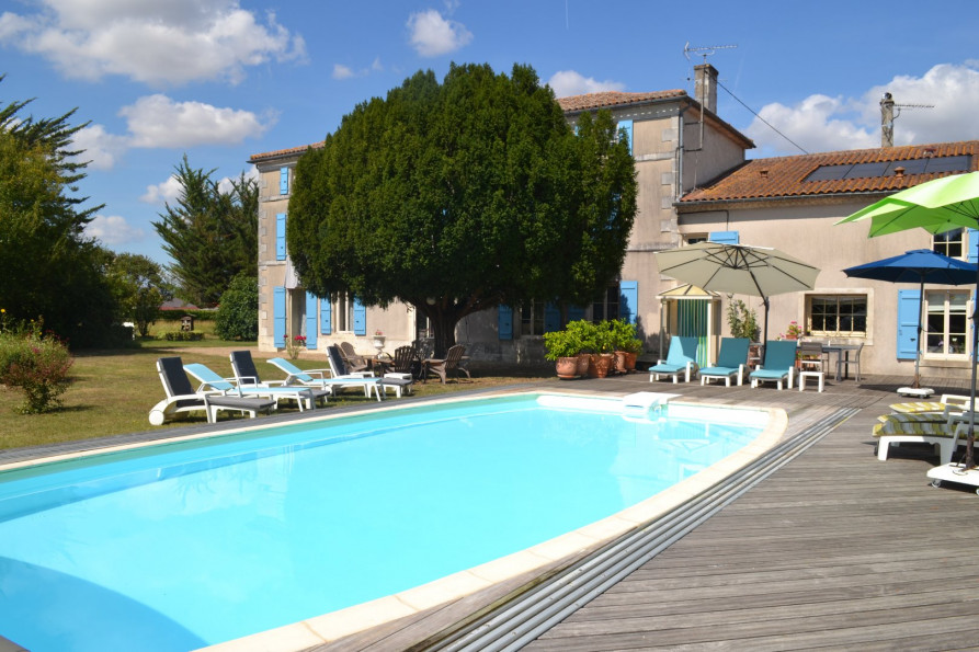 vente Maison de caractère Prisse La Charriere - Photo 1