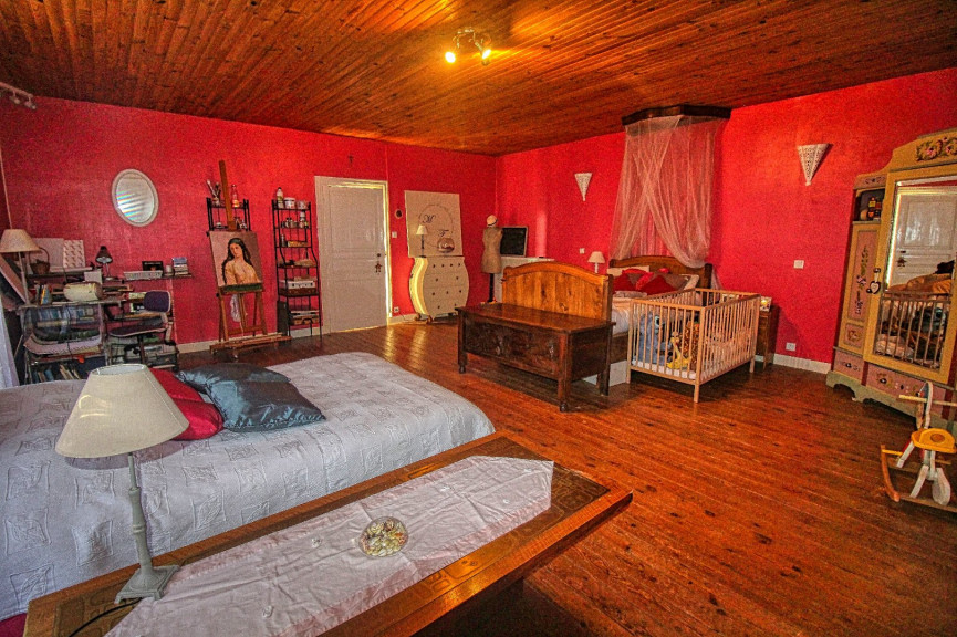 sale Maison de caractère Prisse La Charriere - Photo 8