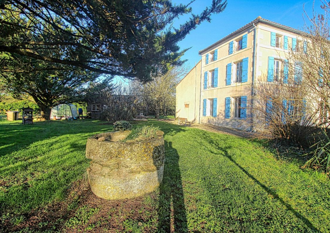 vente Maison de caractère Prisse La Charriere