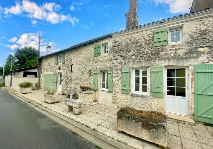 vente Maison et dépendances Lussant