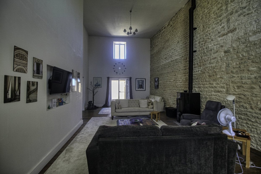 sale Maison de caractère Villeneuve La Comtesse - Photo 3