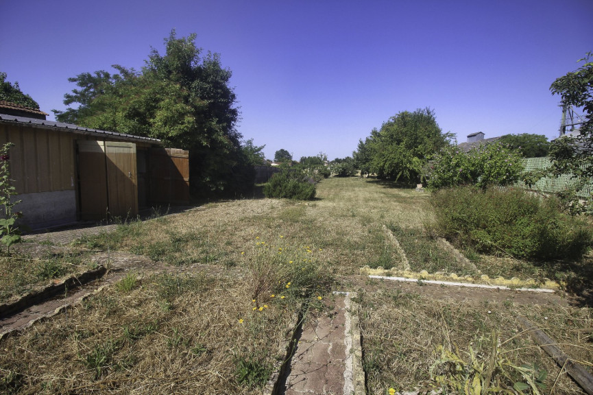 sale Maison de village Villeneuve La Comtesse - Photo 12