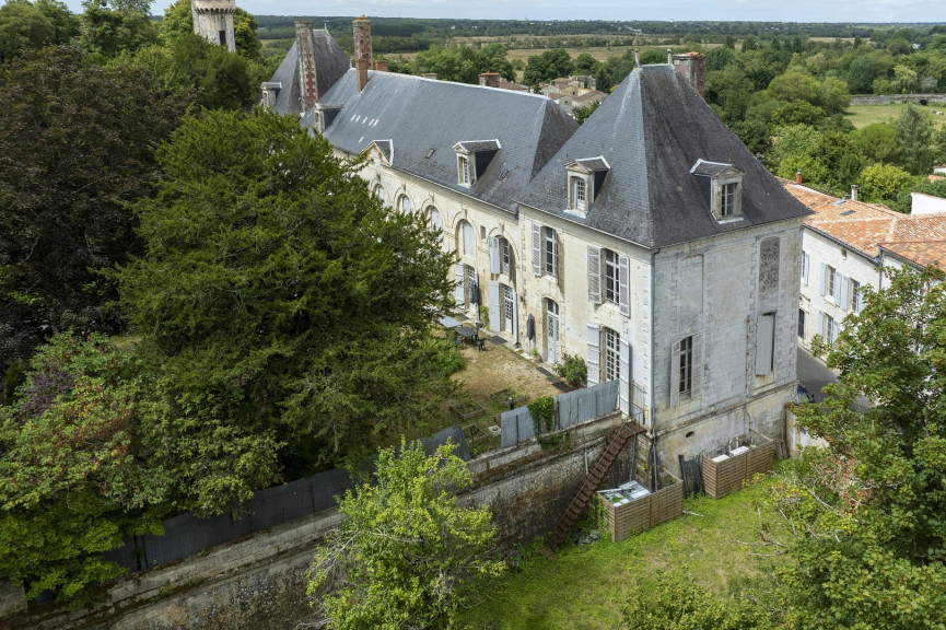 sale Château Saintes - Photo 17