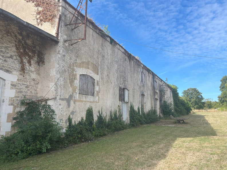 vente Immeuble à rénover Port D'envaux - Photo 3