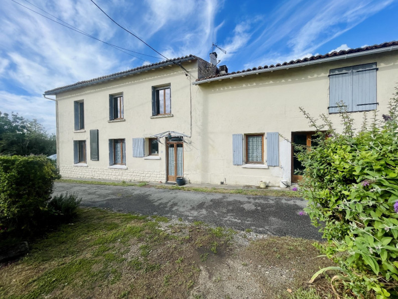 vente Maison de caractère Fontaine Chalendray - Photo 1