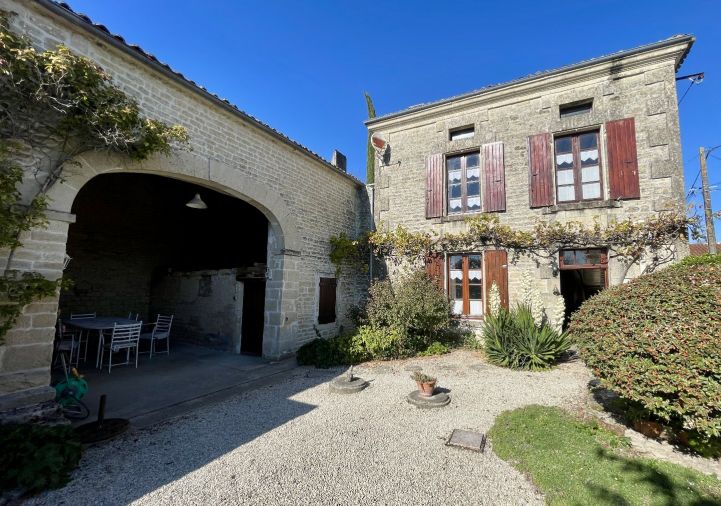 vente Maison de caractère Saint Georges De Longuepierre
