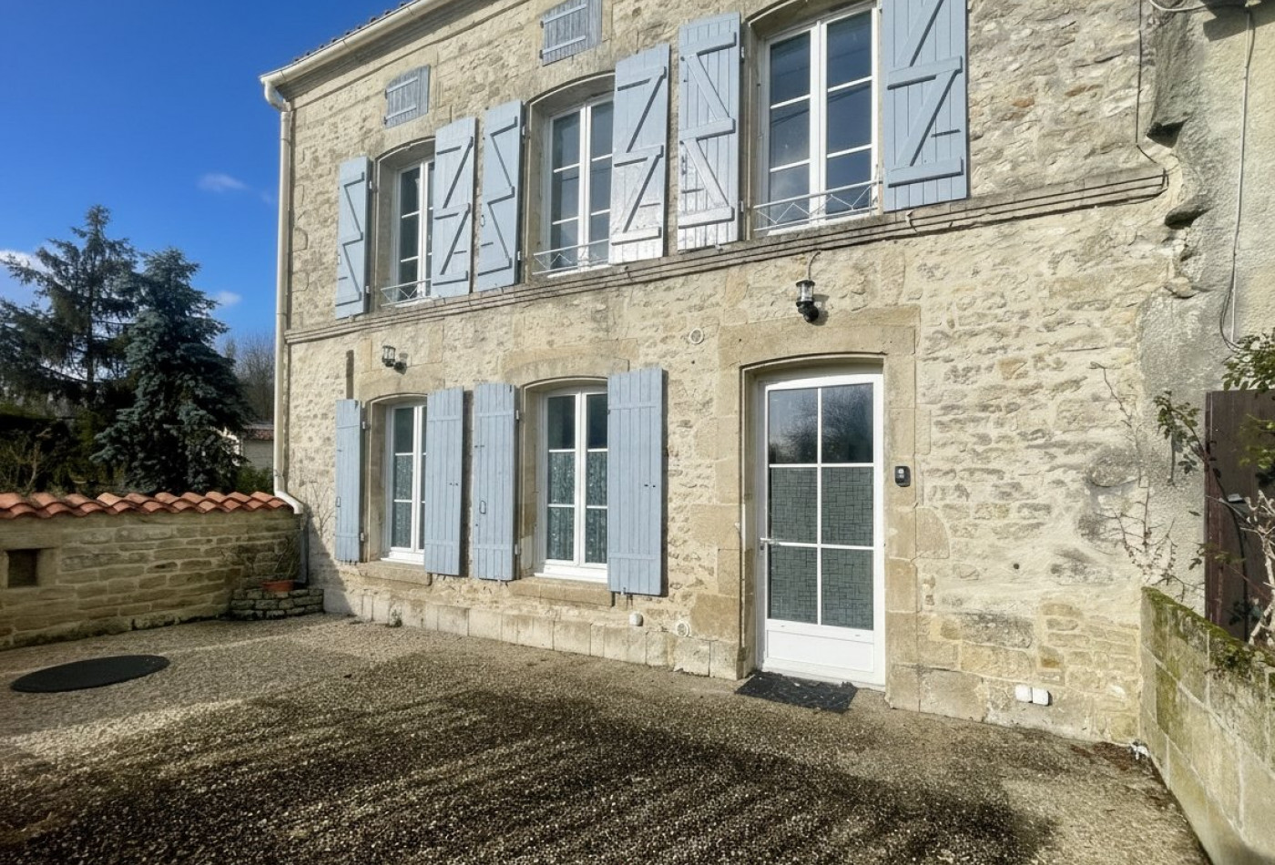 vente Maison Nuaille Sur Boutonne - Photo 1