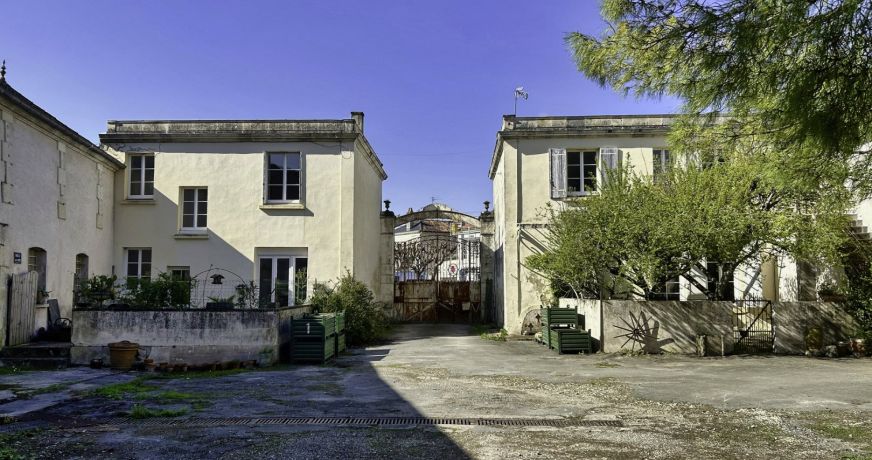 vente Maison et dépendances Saint Jean D'angely